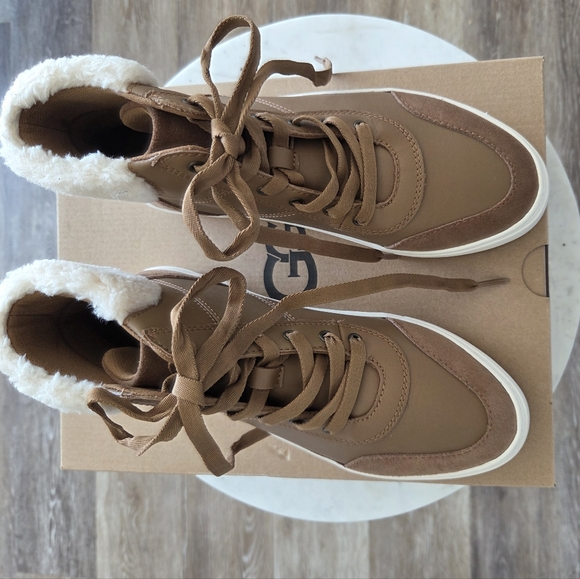 UGG Cakewalk High-Top Sneaker Women's Plush Faux Fur Leather Suede Upper NWT Sz7 - Picture 13 of 14